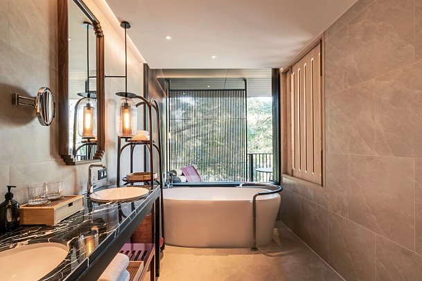 Andaz Pattaya Jomtien Beach - Badbeispiel Garden View Suite (Zimmercodierungen WBG & WBR)