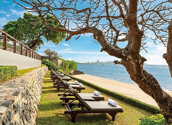 Dusit Thani Pattaya