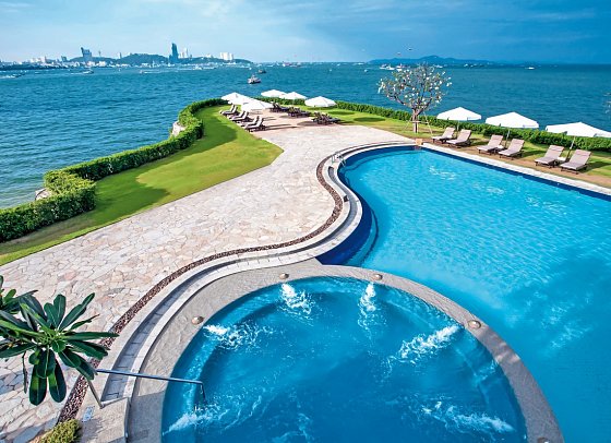 Dusit Thani Pattaya