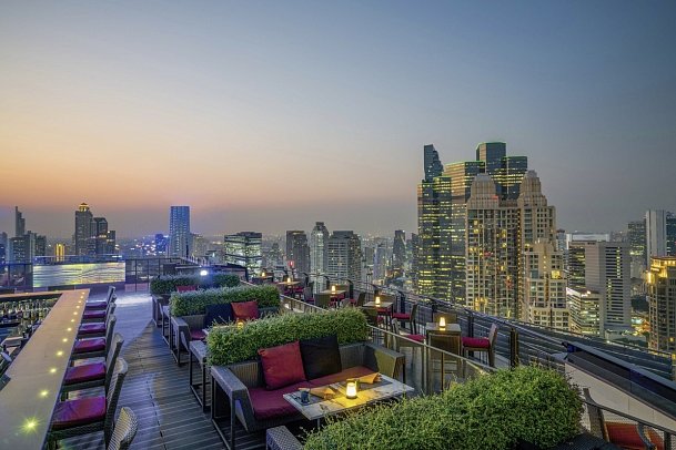 JC Kevin Sathorn Bangkok Hotel - ZOOM Sky Bar