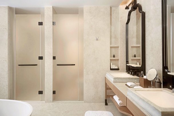 Dusit Thani Bangkok - Badbeispiel Deluxe King (Zimmercodierungen UD1, UM1 & UL1)