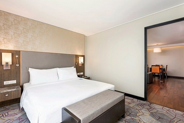 Radisson Suites Bangkok Sukhumvit - Wbsp. One Bedroom Suite with Balcony (Zimmercodierung WB2)