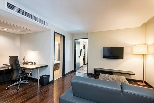 Radisson Suites Bangkok Sukhumvit - Wbsp. One Bedroom Suite with Balcony (Zimmercodierung WB2)