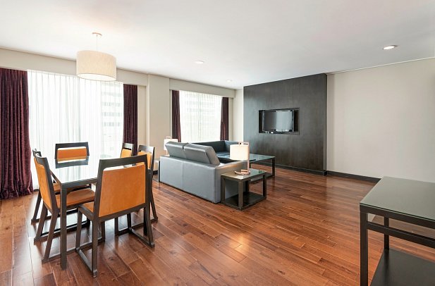 Radisson Suites Bangkok Sukhumvit - Wbsp. One Bedroom Premier Suite (Zimmercodierung WM1)