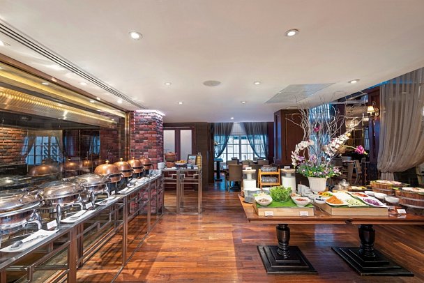 Radisson Suites Bangkok Sukhumvit