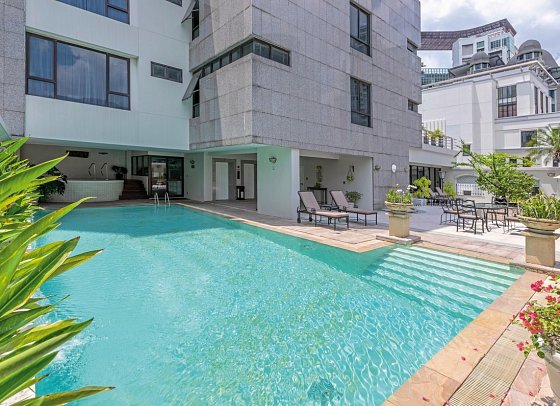 Cape House Hotel