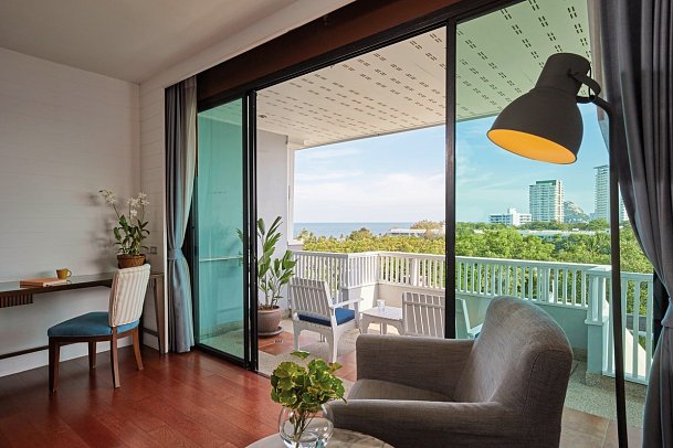Loligo Resort Hua Hin - Wohnbeispiel Mini Suite Sea and Horizon Balcony (Zimmercodierung UBN)