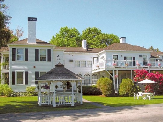 Shoreway Acres Inn