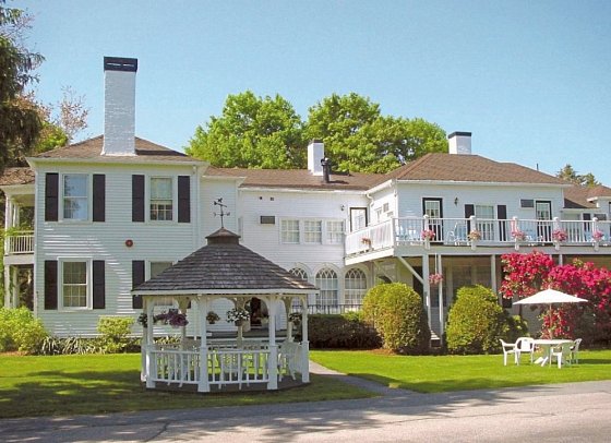 Shoreway Acres Inn