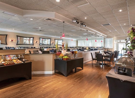 DoubleTree by Hilton Hotel Cape Cod - Hyannis