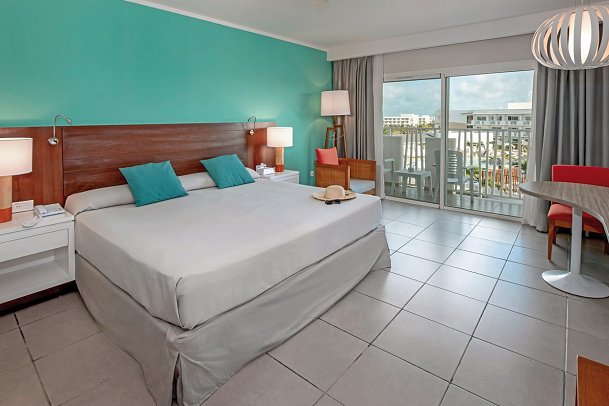 Valentin Cayo Cruz - Wohnbeispiel Deluxe Pool View (Zimmercodierung UDP)