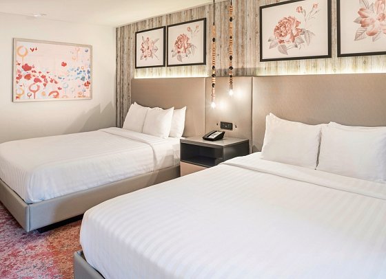 Cliffrose Springdale, Curio Collection by Hilton - Wohnbeispiel Riverside Double Queen (Zimmercodierung UG4)