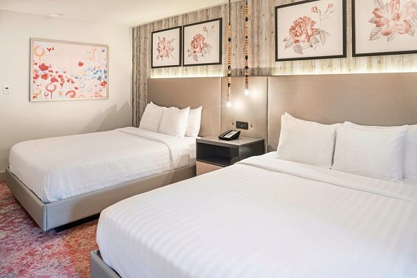 Cliffrose Springdale, Curio Collection by Hilton - Wohnbeispiel Riverside Double Queen (Zimmercodierung UG4)