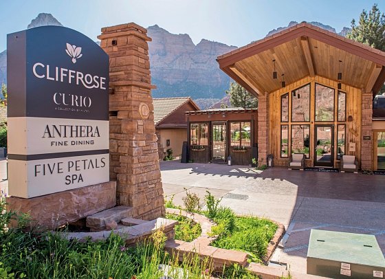 Cliffrose Springdale, Curio Collection by Hilton