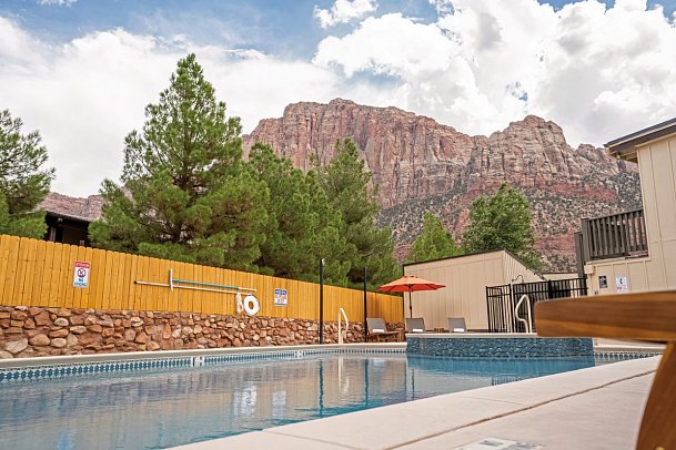Petty Ranch Inn