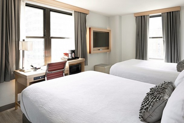 Hotel Saint Clair - Wohnbeispiel 2 Double Beds (Zimmercodierung UG1)