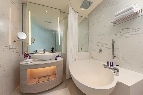 Cinnamon Life at City of Dreams - Bad Premier (Zimmercodierung UM1)