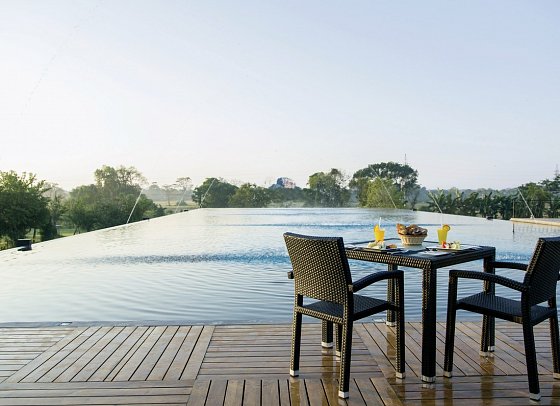 Aliya Resort & Spa