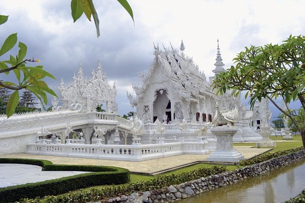 Highlights im Goldenen Dreieck - Wat Rong Khun