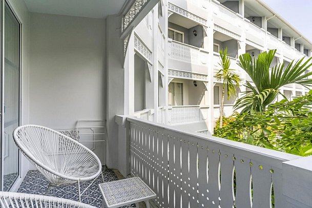 Away Chiang Mai Thapae Resort – A Vegan Retreat - Balkonbeispiel Suite with Bathtub (Zimmercodierung WB2)