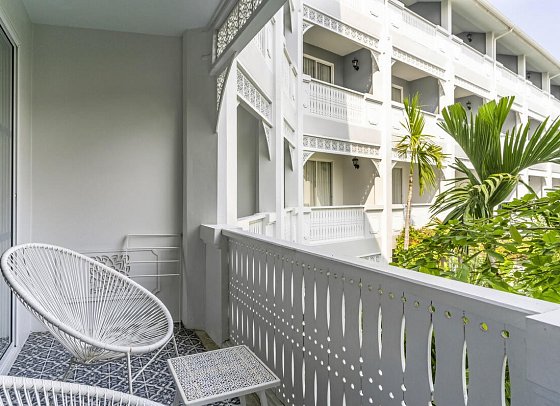 Away Chiang Mai Thapae Resort – A Vegan Retreat - Balkonbeispiel Suite with Bathtub (Zimmercodierung WB2)