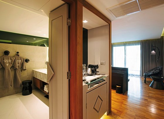 CROSS Chiang Mai Riverside - Wohnbeispiel River View Suite (Zimmercodierung WB1)