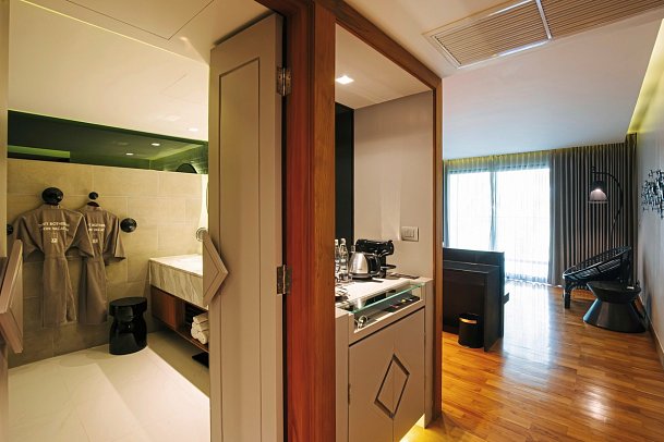 CROSS Chiang Mai Riverside - Wohnbeispiel River View Suite (Zimmercodierung WB1)