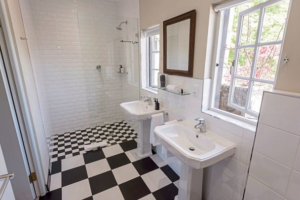 Baruch Guest Houses Stellenbosch - Beispiel Bad (Zimmercodierung UG2)