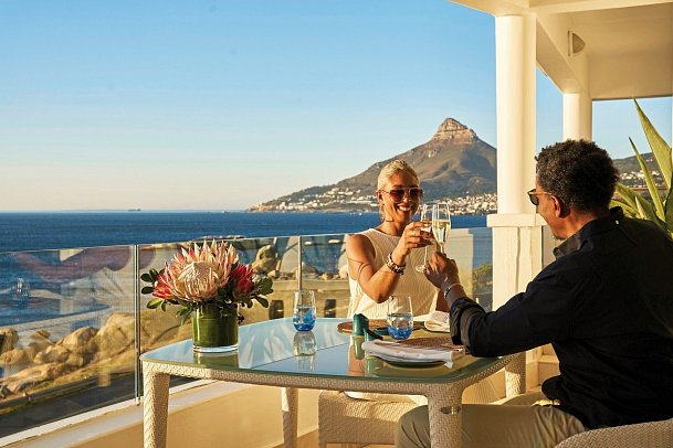 Twelve Apostles Hotel & Spa