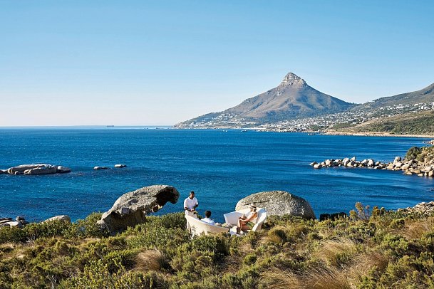 Twelve Apostles Hotel & Spa
