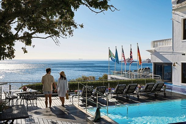 Twelve Apostles Hotel & Spa