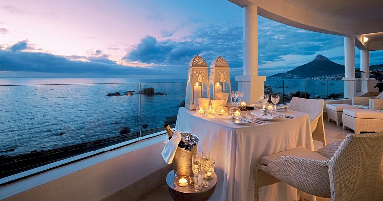 Twelve Apostles Hotel & Spa