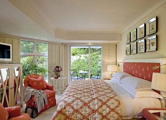 Twelve Apostles Hotel & Spa