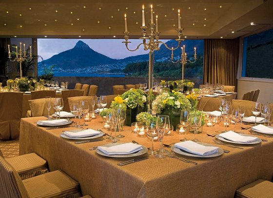 Twelve Apostles Hotel & Spa