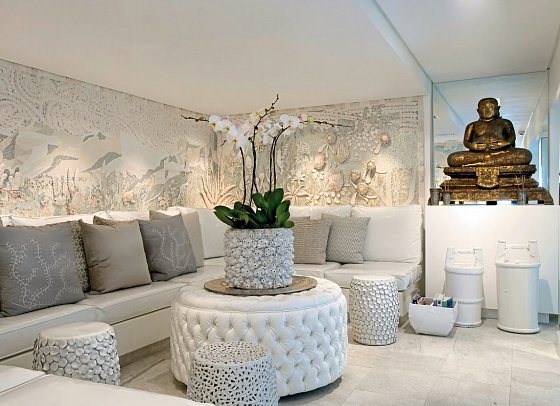 Twelve Apostles Hotel & Spa