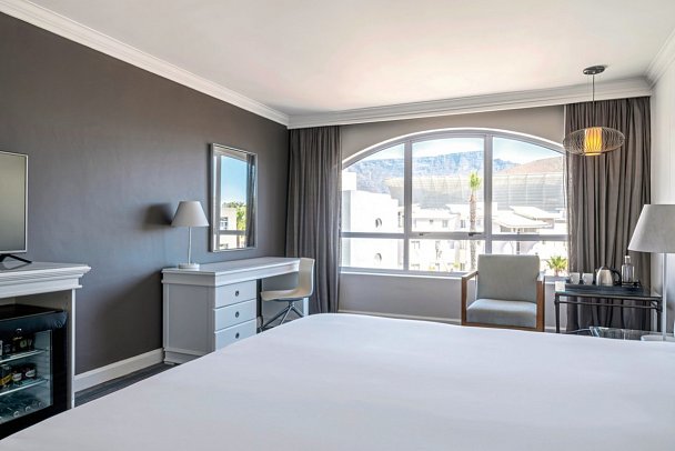 Radisson Collection Hotel Waterfront