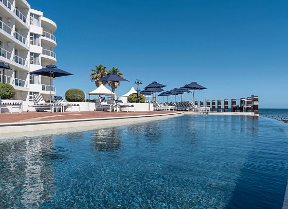Radisson Collection Hotel Waterfront