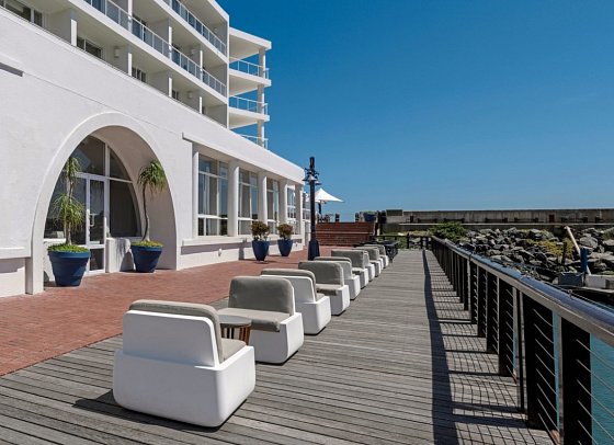 Radisson Collection Hotel Waterfront