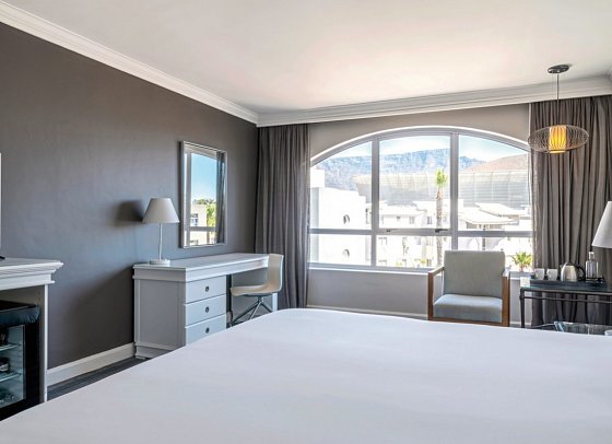 Radisson Collection Hotel Waterfront