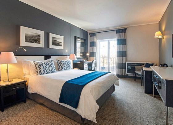 The Commodore Hotel