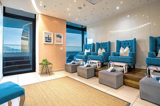 Blaauwberg Beach Hotel