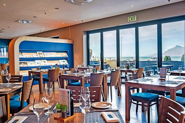 Blaauwberg Beach Hotel