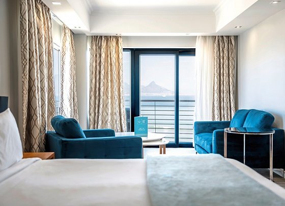 Blaauwberg Beach Hotel