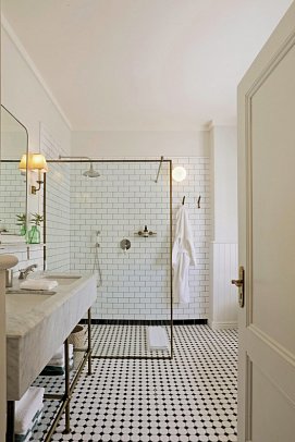 Spier Hotel - Beispiel Bad (Zimmercodierungen UU1, UUG, WU1 & W2G)