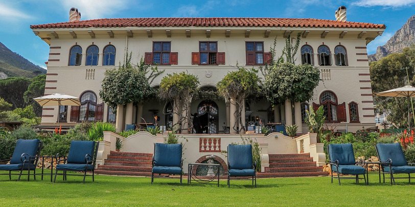 Village N Life: Camps Bay Retreat