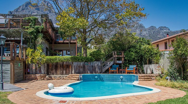 Village N Life: Camps Bay Retreat