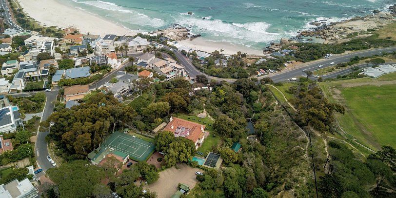 Village N Life: Camps Bay Retreat
