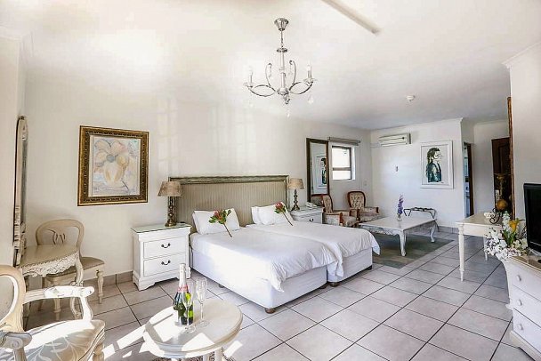 Misty Waves Boutique Hotel - Wohnbeispiel Executive Non Sea Facing