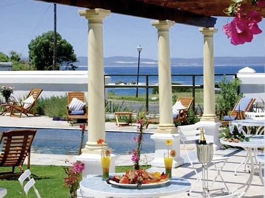 Misty Waves Boutique Hotel