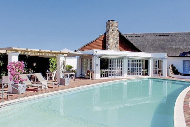 Whale Rock Luxury Lodge